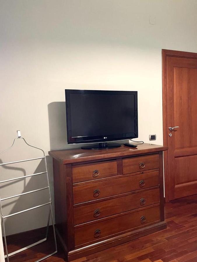La Ferrovia Holiday Home เนเปิลส์ ภายนอก รูปภาพ